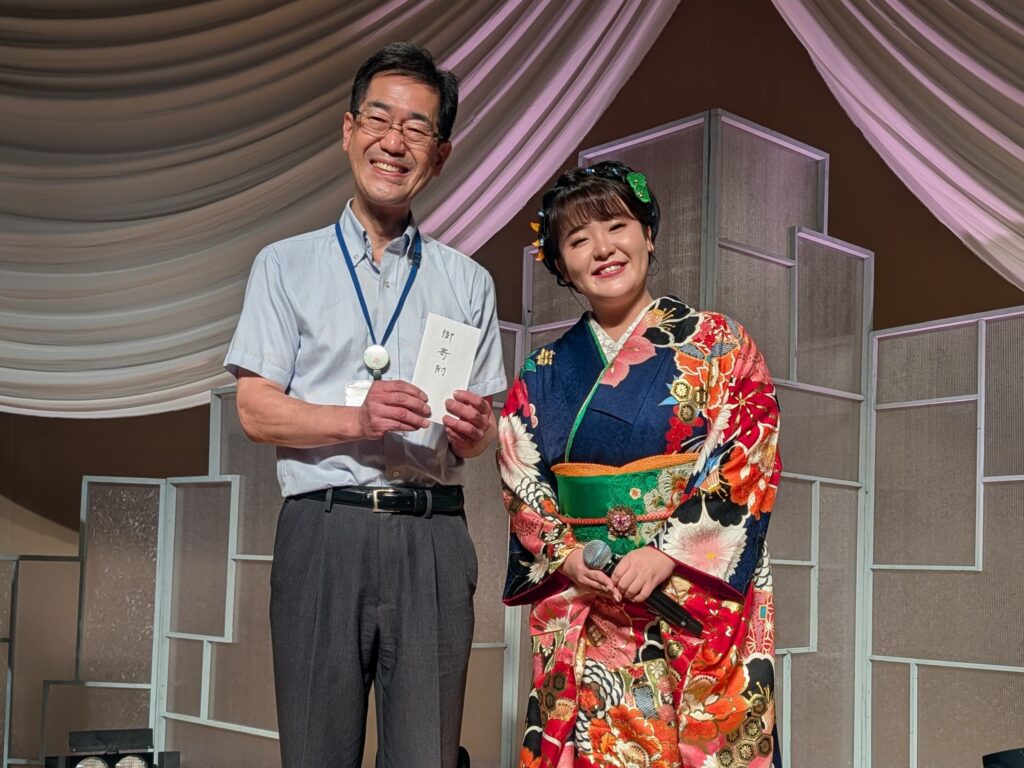 「朝花美穂コンサート」にて温かいご寄付をいただきました。